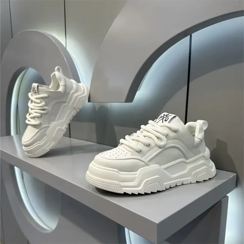 Designer Style Men Shoes White - đánh giá và giá Mens Fashion Trainers 2025